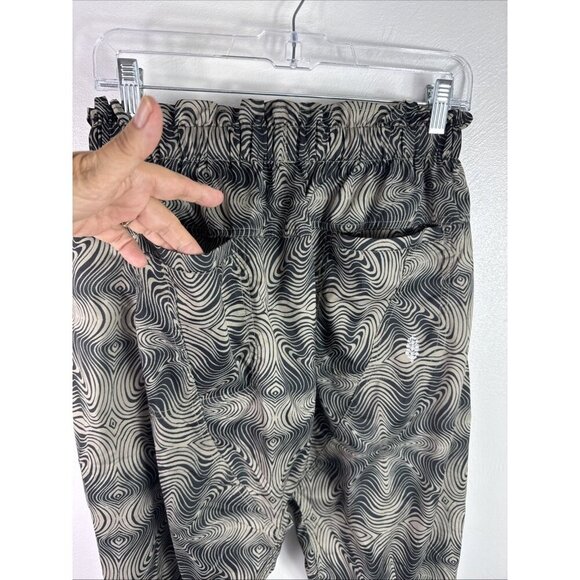 Free People FP Movement Women's S Spring Trekker Cargo Pants Black Olive Swirl - Picture 10 of 16